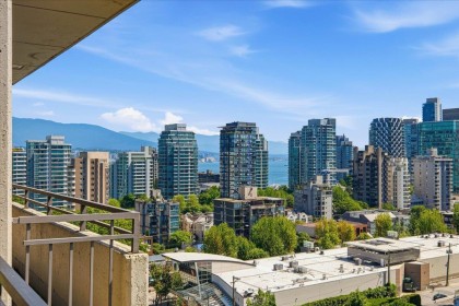 Photo 15 at 1503 - 1816 Haro Street, Vancouver West