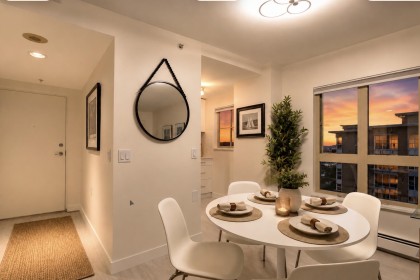 Photo 2 at 1604 - 121 W 15th Street, Central Lonsdale, North Vancouver