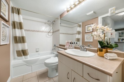 Photo 18 at 105 - 988 W 54th Avenue, South Cambie, Vancouver West