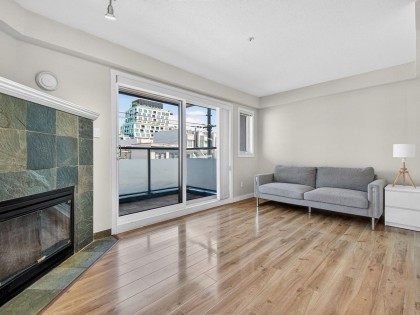 Photo 6 at 102 - 3788 W 10th Avenue, Point Grey, Vancouver West