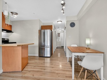 Photo 11 at 102 - 3788 W 10th Avenue, Point Grey, Vancouver West