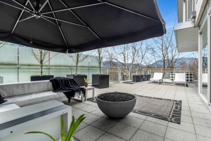 Photo 2 at 101 - 1139 W Cordova Street, Coal Harbour, Vancouver West