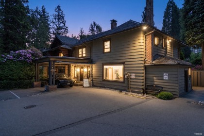 Photo 1 at 207 - 235 Keith Road, Cedardale, West Vancouver
