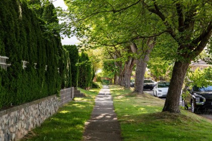 Photo 2 at 869 W 60th Avenue, Vancouver West