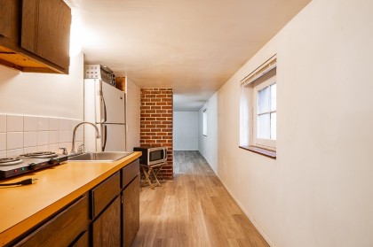 Photo 6 at 869 W 60th Avenue, Vancouver West