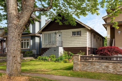 Photo 9 at 869 W 60th Avenue, Vancouver West