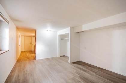 Photo 8 at 869 W 60th Avenue, Vancouver West