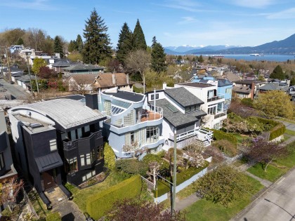 Photo 4 at 3043 Alma Street, Vancouver West