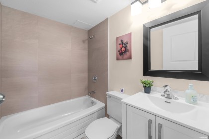 Photo 9 at 303 - 1296 W 70th Avenue, Marpole, Vancouver West