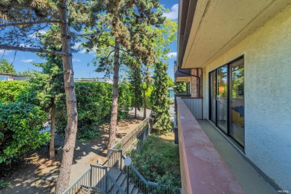 Photo 18 at 303 - 1296 W 70th Avenue, Marpole, Vancouver West