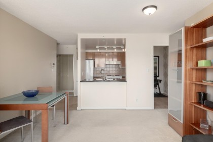 Photo 10 at 3205 - 193 Aquarius Mews, Vancouver West