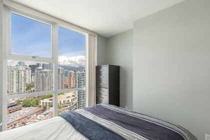 Photo 18 at 3205 - 193 Aquarius Mews, Vancouver West