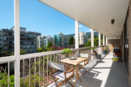 Photo 16 at 402 - 1390 Duchess Avenue, Ambleside, West Vancouver