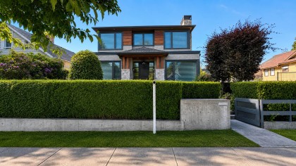 Photo 2 at 4632 W 11th Avenue, Point Grey, Vancouver West
