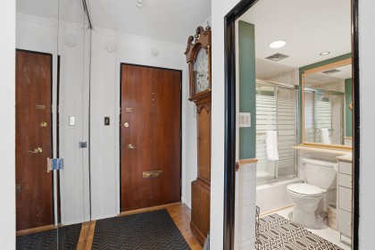 Photo 11 at 215 - 1425 Esquimalt Avenue, Ambleside, West Vancouver
