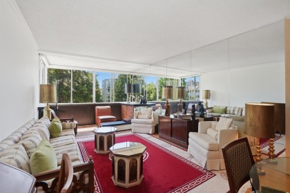 Photo 8 at 215 - 1425 Esquimalt Avenue, Ambleside, West Vancouver