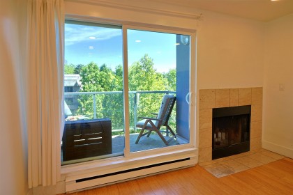 Photo 11 at 21 - 1345 W 4th Avenue, Vancouver West