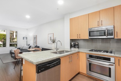 Photo 9 at 113 - 119 W 22nd Street, Central Lonsdale, North Vancouver