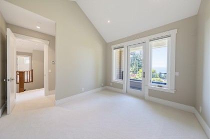 Photo 28 at 2645 Rosebery Avenue, Queens, West Vancouver