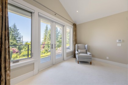 Photo 18 at 2645 Rosebery Avenue, Queens, West Vancouver