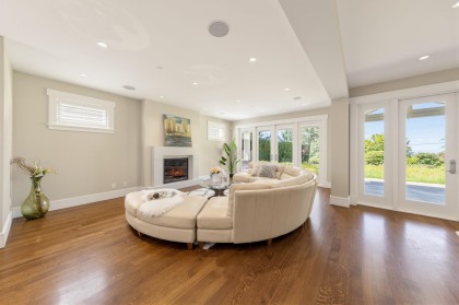 Photo 11 at 2645 Rosebery Avenue, Queens, West Vancouver