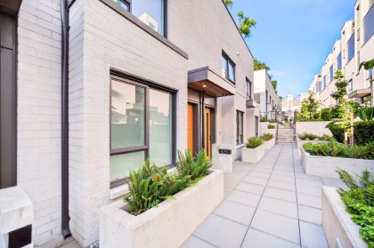 Photo 2 at 675 W 30th Avenue, Cambie, Vancouver West