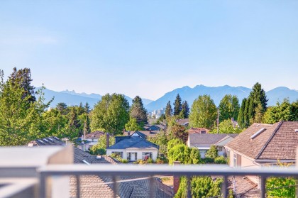 Photo 12 at 675 W 30th Avenue, Cambie, Vancouver West