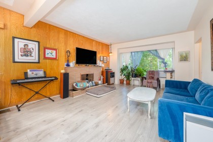 Photo 3 at 3627 W 7th Avenue, Kitsilano, Vancouver West