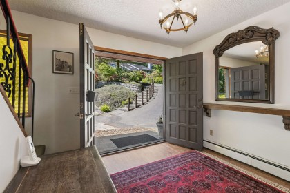 Photo 3 at 615 Ballantree Road, Glenmore, West Vancouver