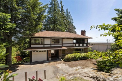 Photo 1 at 615 Ballantree Road, Glenmore, West Vancouver