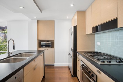 Photo 7 at 403 - 1530 W 8th Avenue, Fairview VW, Vancouver West