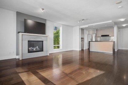 Photo 1 at 403 - 1530 W 8th Avenue, Fairview VW, Vancouver West