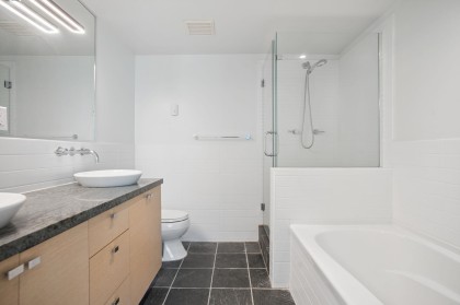 Photo 10 at 403 - 1530 W 8th Avenue, Fairview VW, Vancouver West