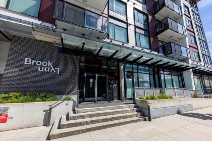 Photo 2 at 503 - 1496 Charlotte Road, Lynnmour, North Vancouver