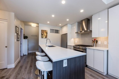 Photo 6 at 503 - 1496 Charlotte Road, Lynnmour, North Vancouver