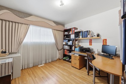 Photo 16 at 2727 W 36th Avenue, MacKenzie Heights, Vancouver West