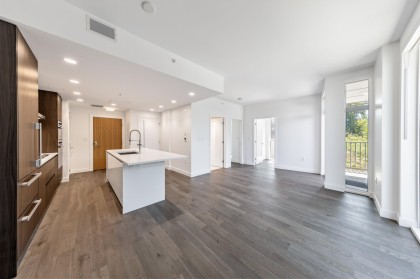 Photo 3 at 305 - 2888 Arbutus Street, Kitsilano, Vancouver West