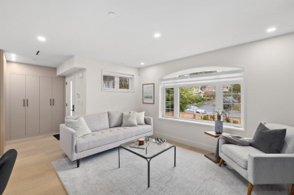 Photo 2 at 2438 W 49th Avenue, Vancouver West