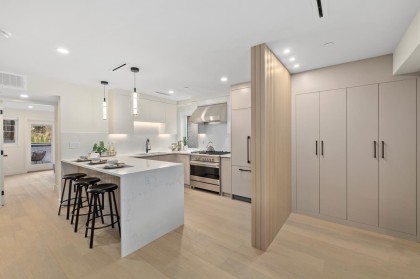Photo 10 at 2438 W 49th Avenue, Vancouver West