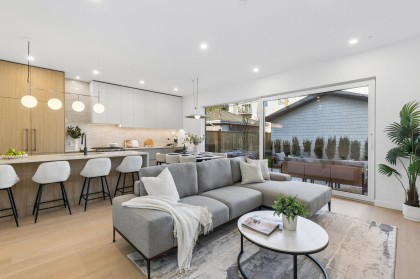 Photo 2 at 2 - 6040 Larch Street, Kerrisdale, Vancouver West
