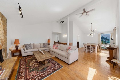 Photo 5 at 4150 Best Court, Indian River, North Vancouver