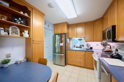 Photo 11 at 4627 Hoskins Road, Lynn Valley, North Vancouver