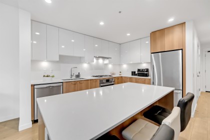 Photo 2 at 303 - 715 W 15th Street, Mosquito Creek, North Vancouver