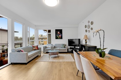 Photo 5 at 303 - 715 W 15th Street, Mosquito Creek, North Vancouver