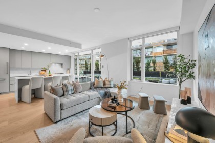 Photo 27 at 301 - 1331 Marine Drive, Ambleside, West Vancouver