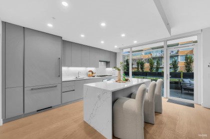 Photo 1 at 301 - 1331 Marine Drive, Ambleside, West Vancouver
