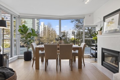 Photo 6 at 305 - 560 Cardero Street, Coal Harbour, Vancouver West