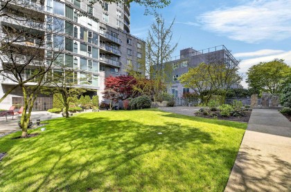 Photo 32 at 305 - 560 Cardero Street, Coal Harbour, Vancouver West