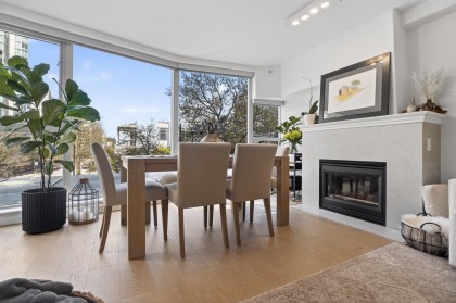 Photo 9 at 305 - 560 Cardero Street, Coal Harbour, Vancouver West