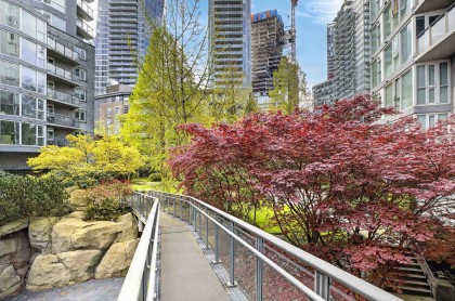 Photo 30 at 305 - 560 Cardero Street, Coal Harbour, Vancouver West